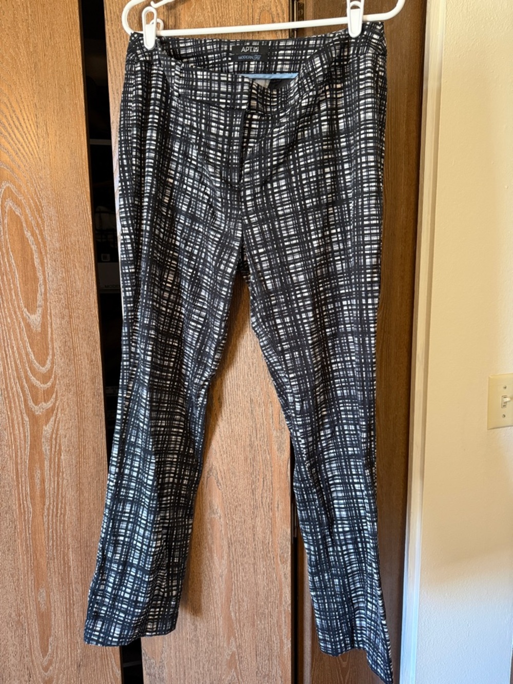 Apt. 9 Black and White Plaid Straight Leg Pants